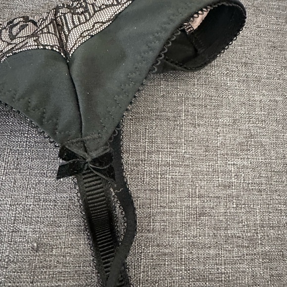 FREYA Deco Darling Black Lace Floral Garter Belt and Panty Set with bows & gem - Picture 5 of 12